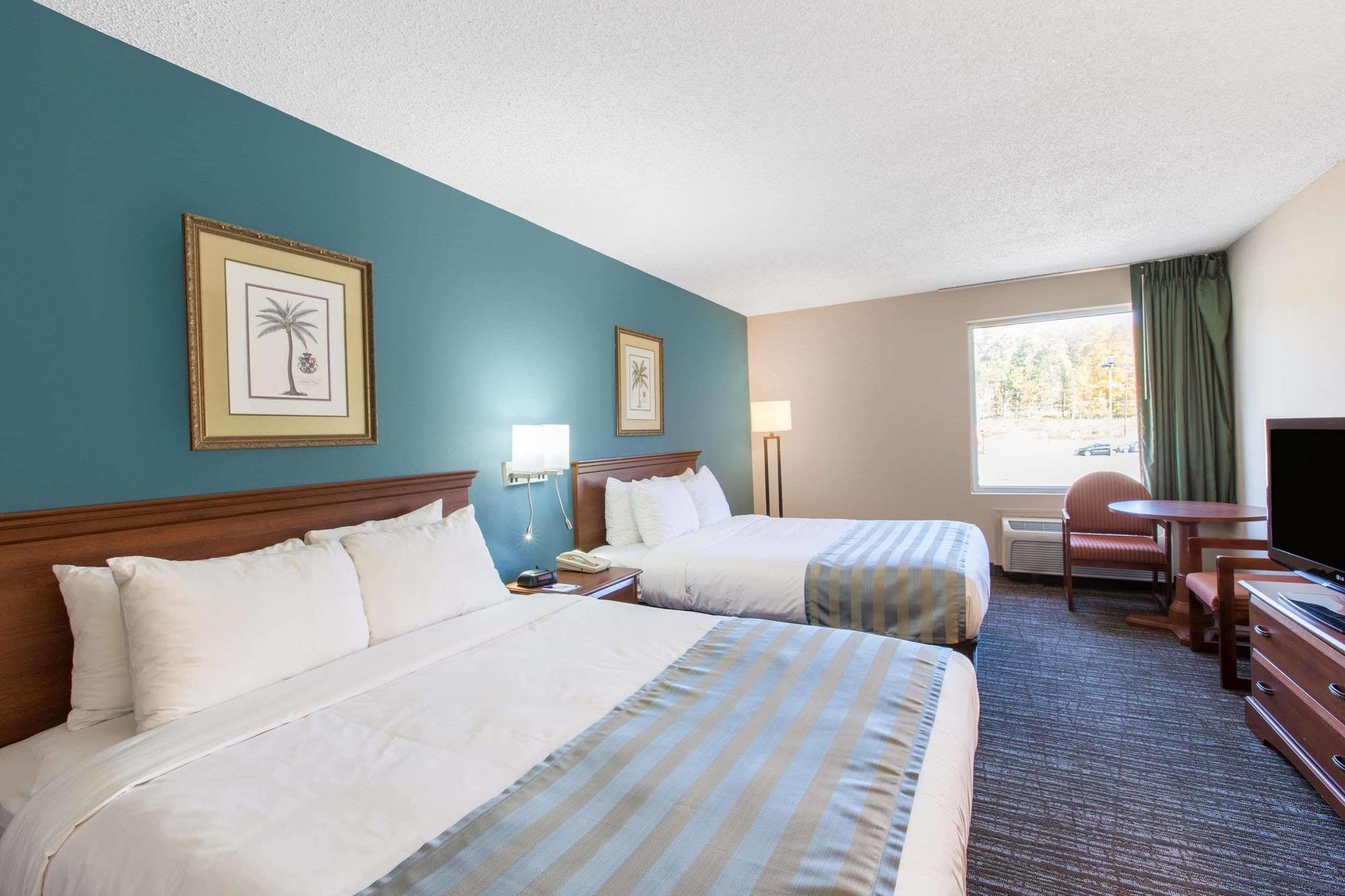 Baymont By Wyndham Bartonsville Poconos Eksteriør bilde